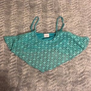 Adorable teal crop top